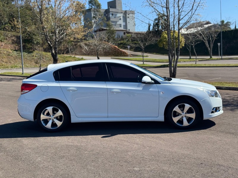 CRUZE 1.8 LT SPORT6 16V FLEX 4P AUTOMÁTICO - 2013 - BENTO GONçALVES