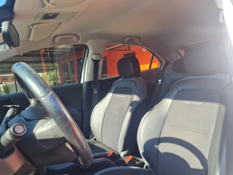ONIX 1.4 MPFI ACTIV 8V FLEX 4P AUTOMÁTICO - 2019 - CANELA