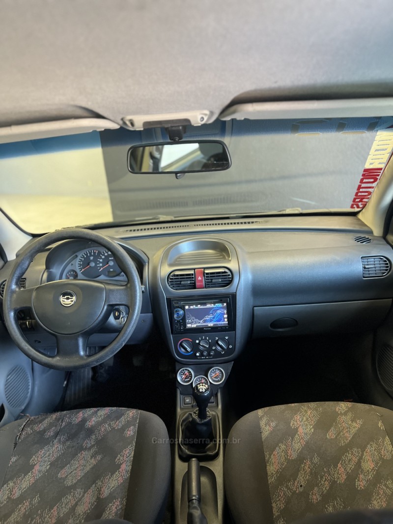 CORSA 1.0 MPFI MAXX 8V GASOLINA 4P MANUAL - 2005 - CAXIAS DO SUL