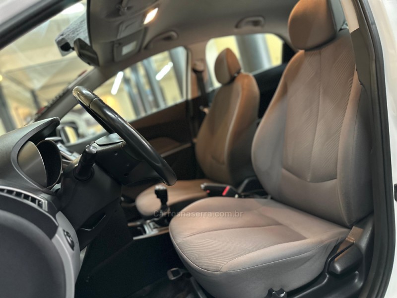 HB20 1.6 PREMIUM 16V FLEX 4P MANUAL - 2014 - NOVO HAMBURGO