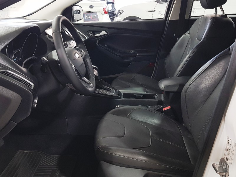 FOCUS 2.0 TITANIUM HATCH 16V FLEX 4P AUTOMÁTICO - 2016 - CAXIAS DO SUL