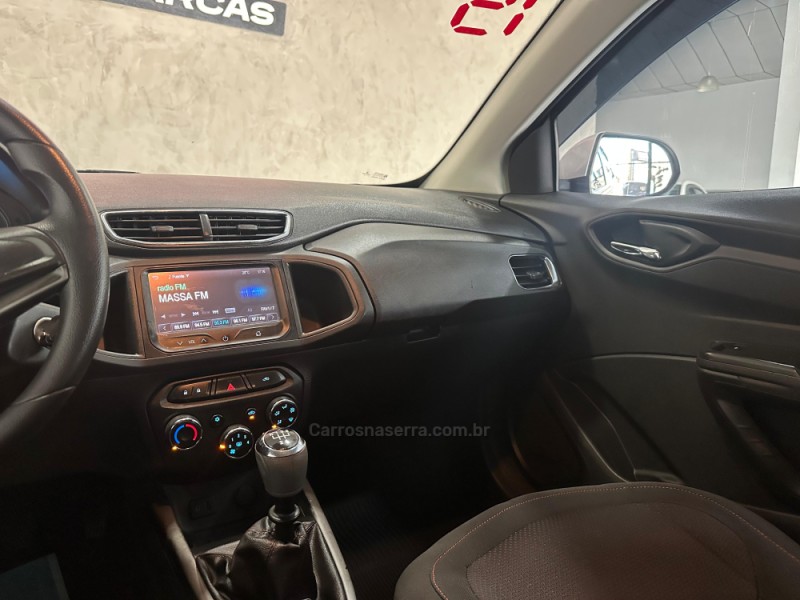 ONIX 1.4 MPFI LTZ 8V FLEX 4P MANUAL - 2015 - CAXIAS DO SUL
