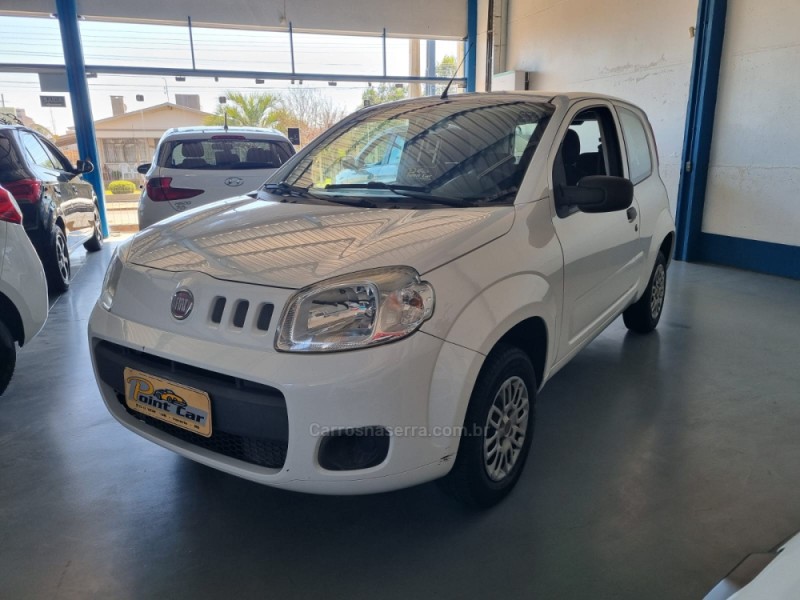 UNO 1.0 EVO VIVACE 8V FLEX 2P MANUAL - 2014 - VACARIA