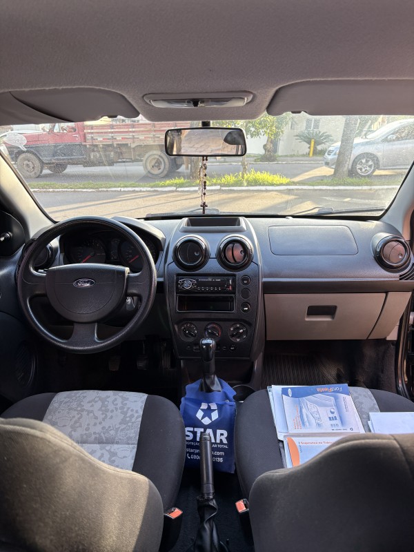 FIESTA 1.0 MPI SEDAN 8V FLEX 4P MANUAL - 2009 - FARROUPILHA
