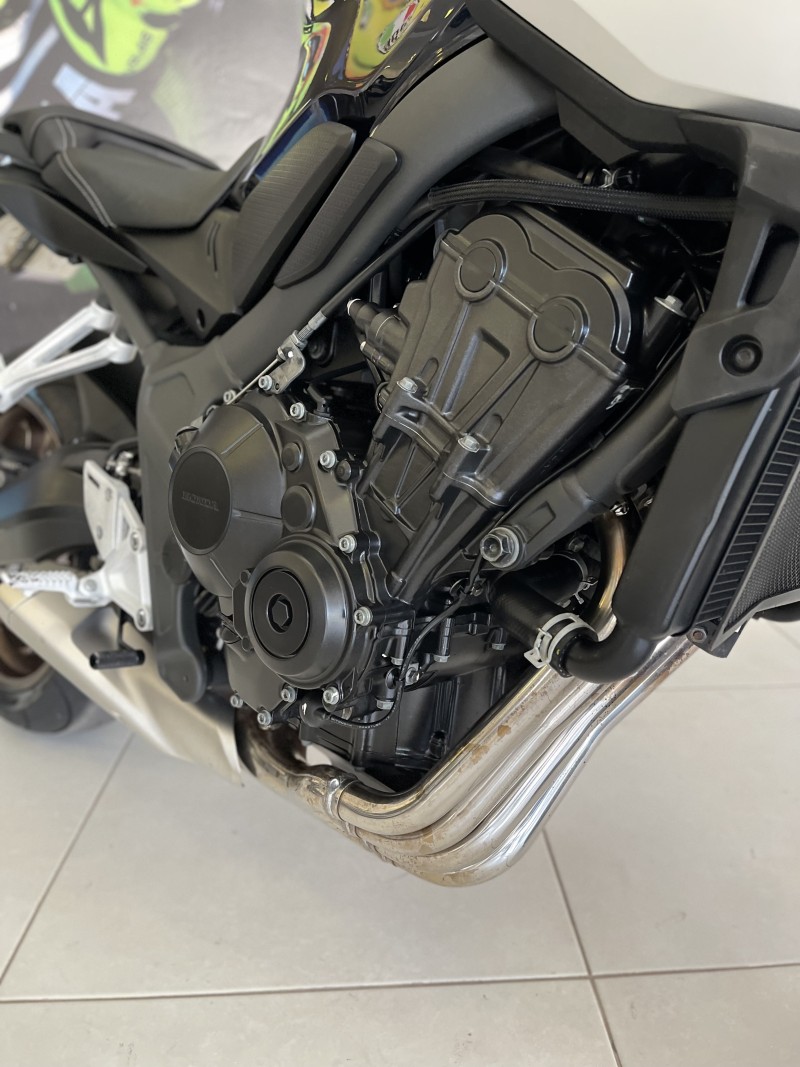 CB 650R  - 2021 - PASSO FUNDO