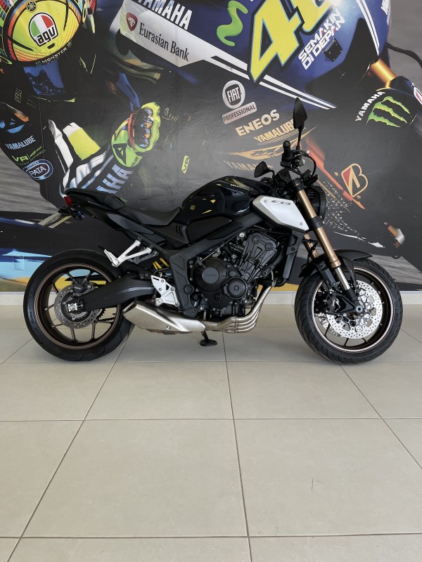 cb 650r 2021 passo fundo