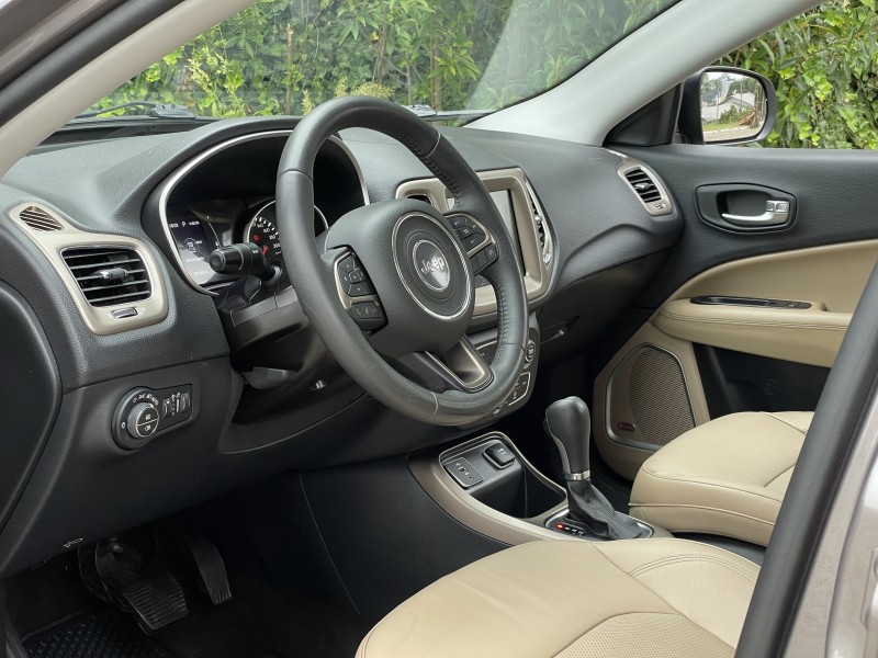 COMPASS 2.0 16V FLEX LONGITUDE AUTOMÁTICO - 2017 - FARROUPILHA