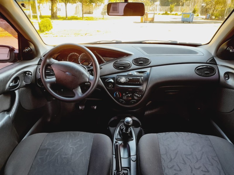 FOCUS 1.6 GL 8V FLEX 4P MANUAL - 2009 - FARROUPILHA