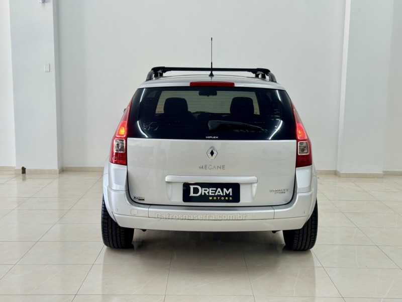 MÉGANE 1.6 DYNAMIQUE GRAND TOUR 16V FLEX 4P MANUAL - 2013 - NOVO HAMBURGO