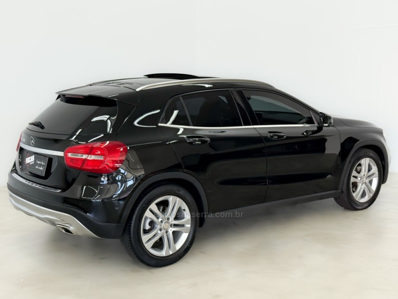 GLA 200 1.6 CGI VISION 16V TURBO GASOLINA 4P AUTOMÁTICO - 2015 - CAXIAS DO SUL