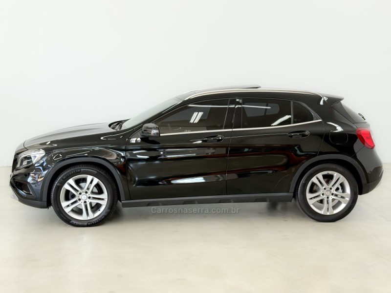 GLA 200 1.6 CGI VISION 16V TURBO GASOLINA 4P AUTOMÁTICO - 2015 - CAXIAS DO SUL