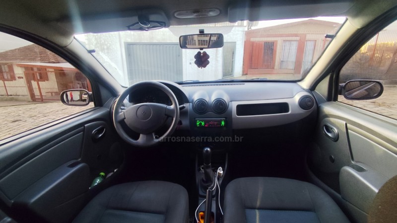 SANDERO 1.0 AUTHENTIQUE 16V FLEX 4P MANUAL - 2009 - CAXIAS DO SUL