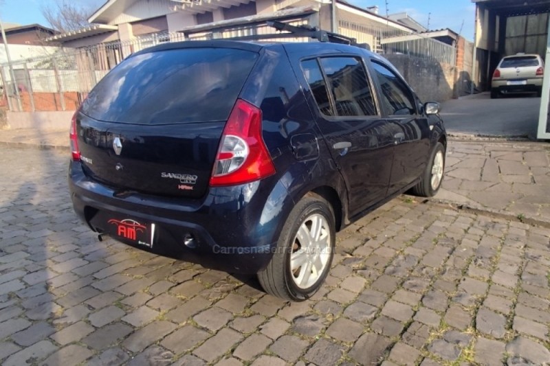 SANDERO 1.0 AUTHENTIQUE 16V FLEX 4P MANUAL - 2009 - CAXIAS DO SUL