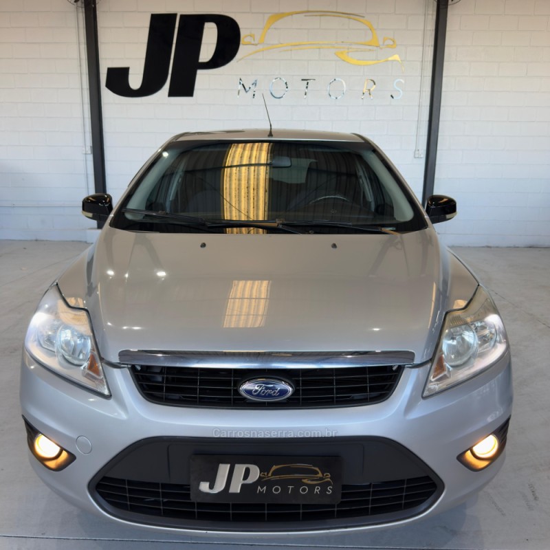 FOCUS 1.6 8V FLEX 4P MANUAL - 2011 - NOVO HAMBURGO