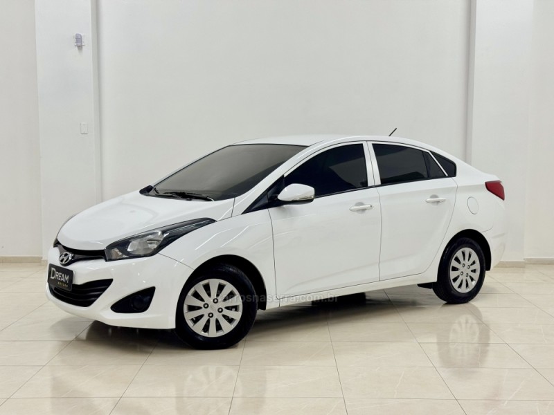 HB20S 1.0 COMFORT PLUS 12V FLEX 4P MANUAL - 2015 - NOVO HAMBURGO