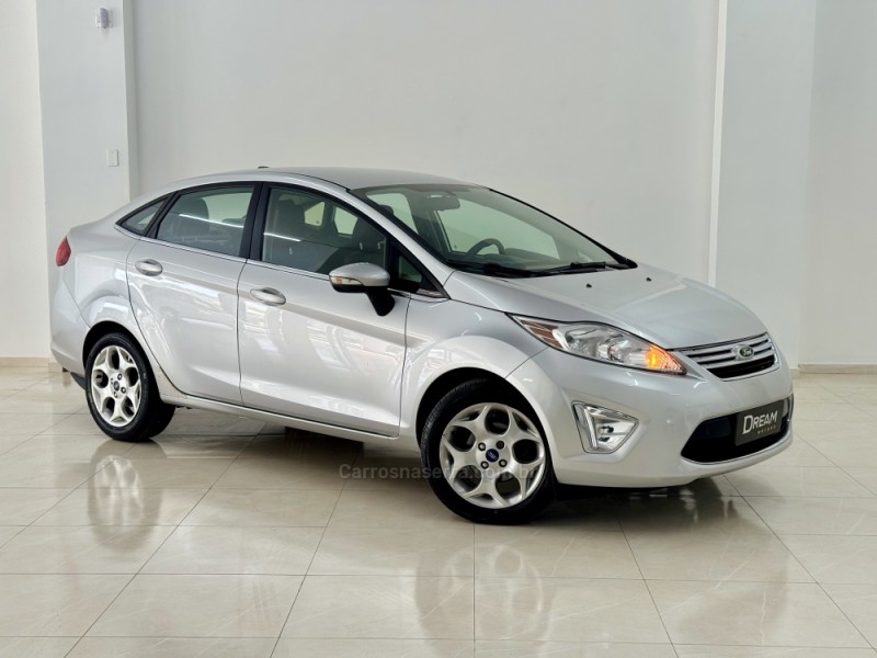 fiesta 1.6 se sedan 16v flex 4p manual 2012 novo hamburgo