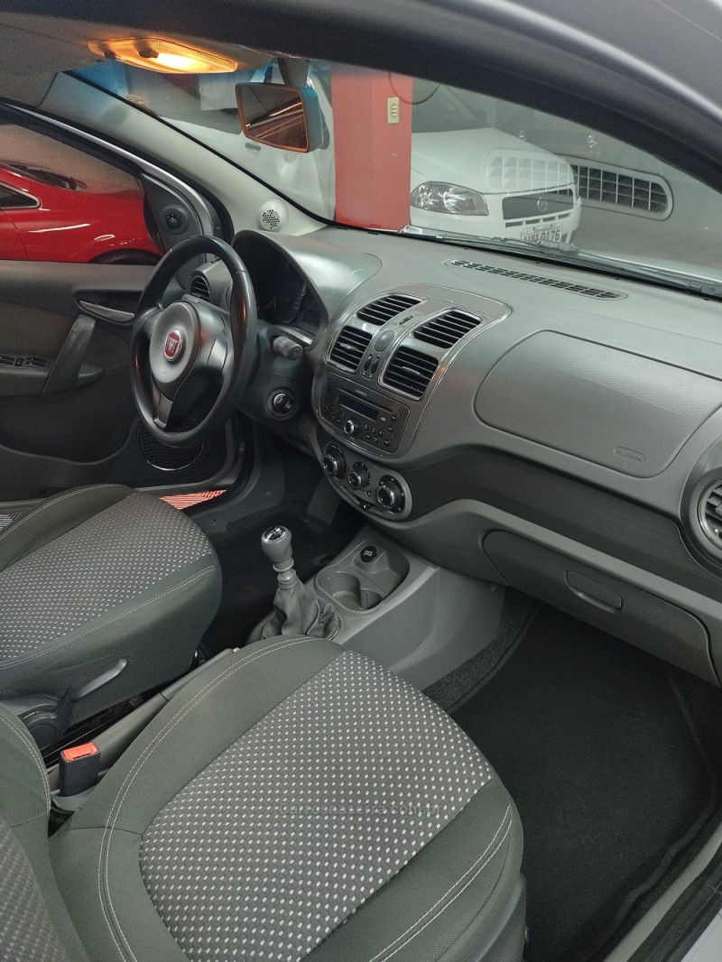 GRAND SIENA 1.6 MPI ESSENCE 16V FLEX 4P MANUAL - 2015 - CAXIAS DO SUL