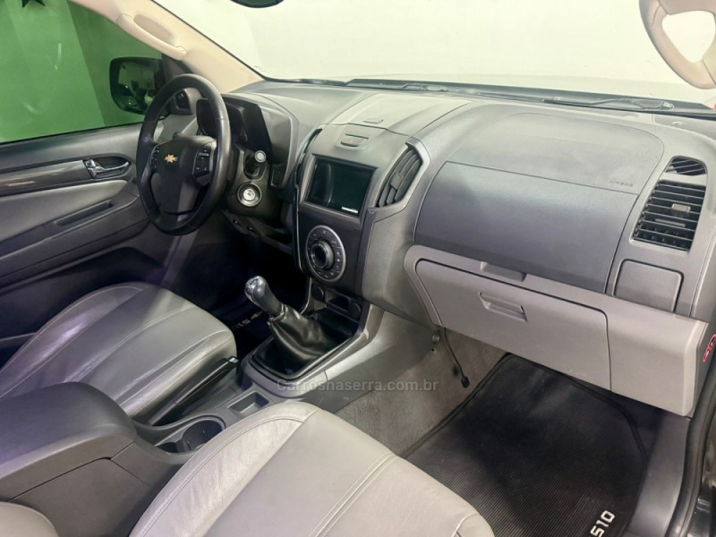 S10 2.4 LTZ 4X2 CD 8V FLEX 4P MANUAL - 2013 - CAXIAS DO SUL