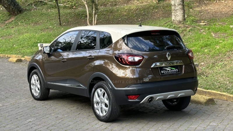 CAPTUR 1.6 16V FLEX ZEN AUTOMÁTICO - 2018 - CAXIAS DO SUL
