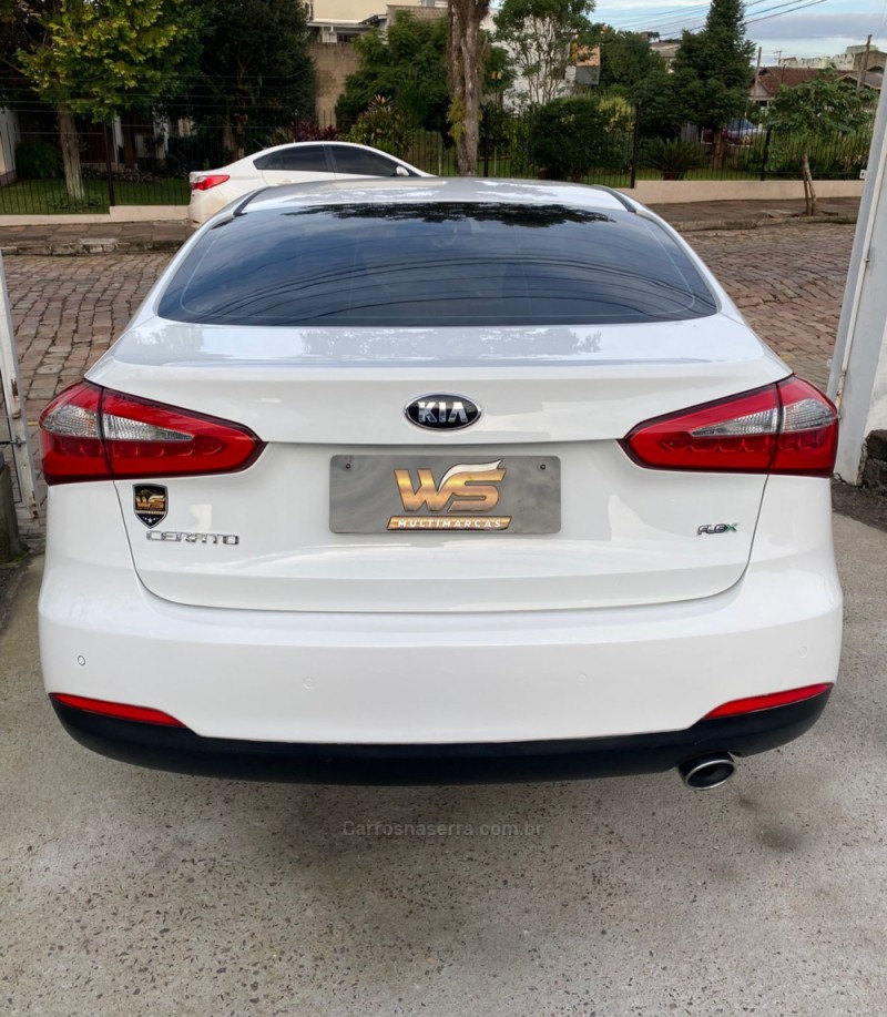CERATO 1.6 SX3 16V FLEX 4P AUTOMÁTICO - 2014 - VENâNCIO AIRES
