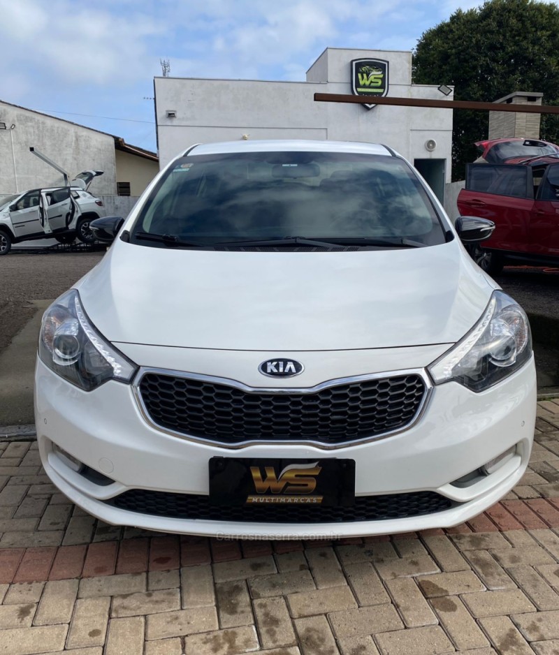 CERATO 1.6 SX3 16V FLEX 4P AUTOMÁTICO - 2014 - VENâNCIO AIRES