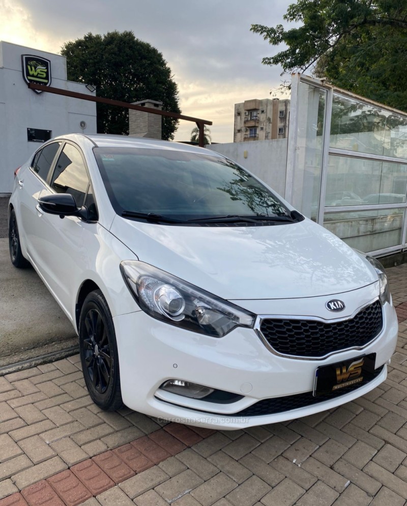 CERATO 1.6 SX3 16V FLEX 4P AUTOMÁTICO - 2014 - VENâNCIO AIRES