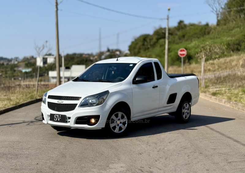 montana 1.4 mpfi ls cs 8v flex 2p manual 2013 caxias do sul
