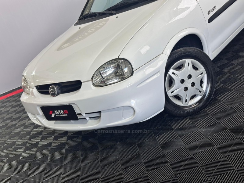 CORSA 1.0 MPFI VHC 8V GASOLINA 4P MANUAL - 2005 - VACARIA
