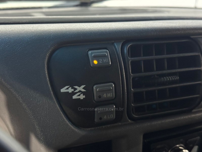 S10 2.8 EXECUTIVE 4X4 CD 12V TURBO INTERCOOLER DIESEL 4P MANUAL - 2010 - VACARIA