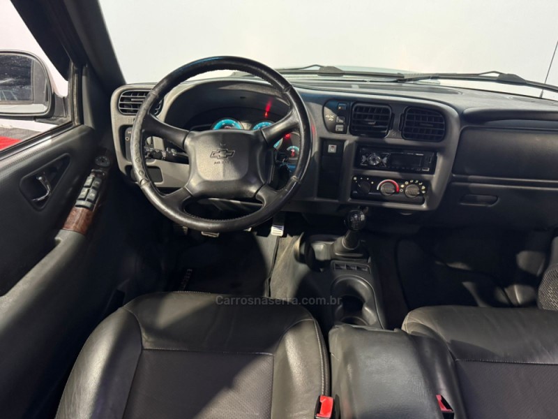 S10 2.8 EXECUTIVE 4X4 CD 12V TURBO INTERCOOLER DIESEL 4P MANUAL - 2010 - VACARIA