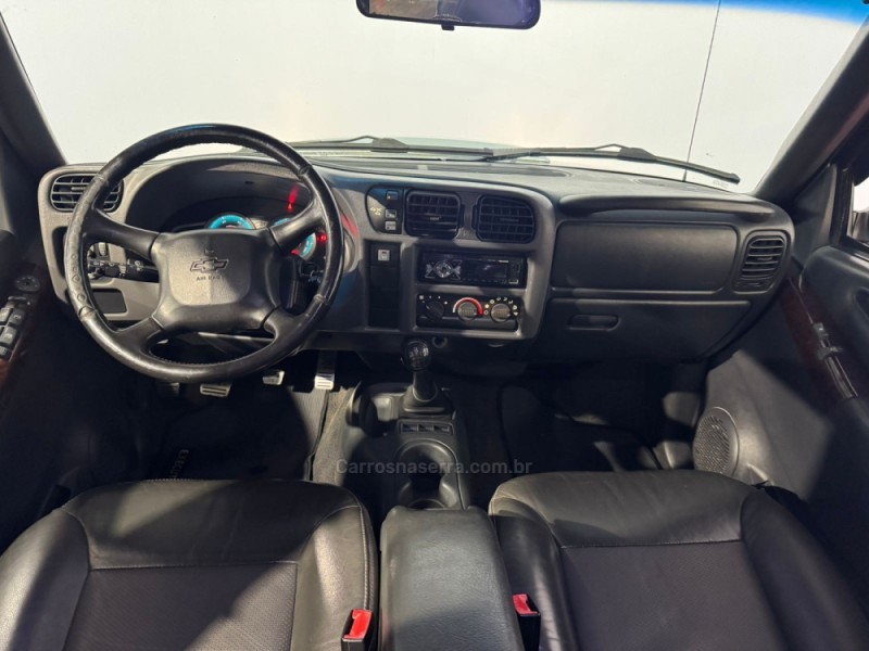 S10 2.8 EXECUTIVE 4X4 CD 12V TURBO INTERCOOLER DIESEL 4P MANUAL - 2010 - VACARIA