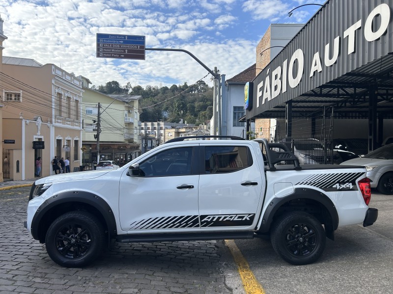 FRONTIER 2.3 ATTACK 4X4 CD BI-TURBO DIESEL 4P AUTOMÁTICO