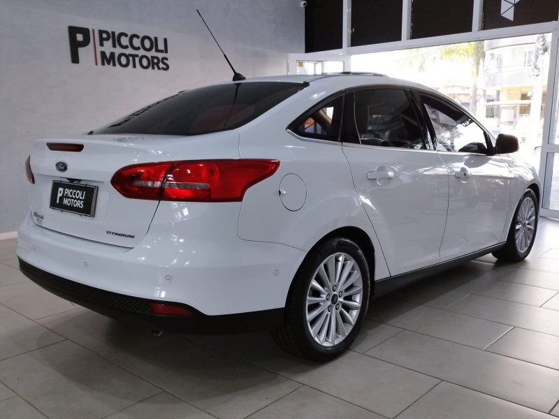 FOCUS 2.0 TITANIUM FASTBACK 16V FLEX 4P AUTOMÁTICO - 2018 - CAXIAS DO SUL