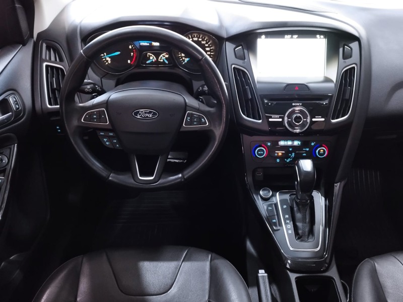 FOCUS 2.0 TITANIUM FASTBACK 16V FLEX 4P AUTOMÁTICO - 2018 - CAXIAS DO SUL