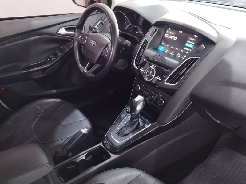 FOCUS 2.0 TITANIUM FASTBACK 16V FLEX 4P AUTOMÁTICO - 2018 - CAXIAS DO SUL