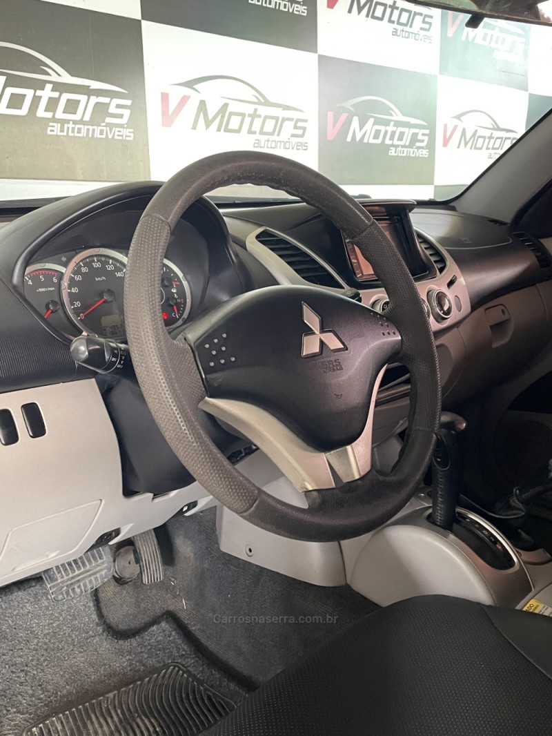 L200 TRITON 3.2 HPE 4X4 CD 16V TURBO INTERCOOLER DIESEL 4P AUTOMÁTICO - 2011 - PAROBé