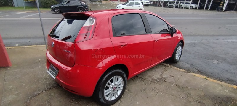 PUNTO 1.4 ATTRACTIVE 8V FLEX 4P MANUAL - 2011 - FARROUPILHA
