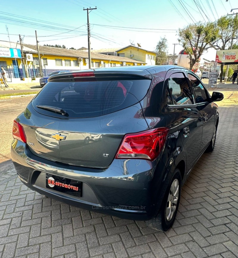 ONIX 1.0 MPFI LT 8V FLEX 4P MANUAL - 2019 - PAROBé