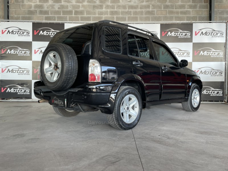 TRACKER 2.0 4X4 8V GASOLINA 4P MANUAL - 2009 - PAROBé