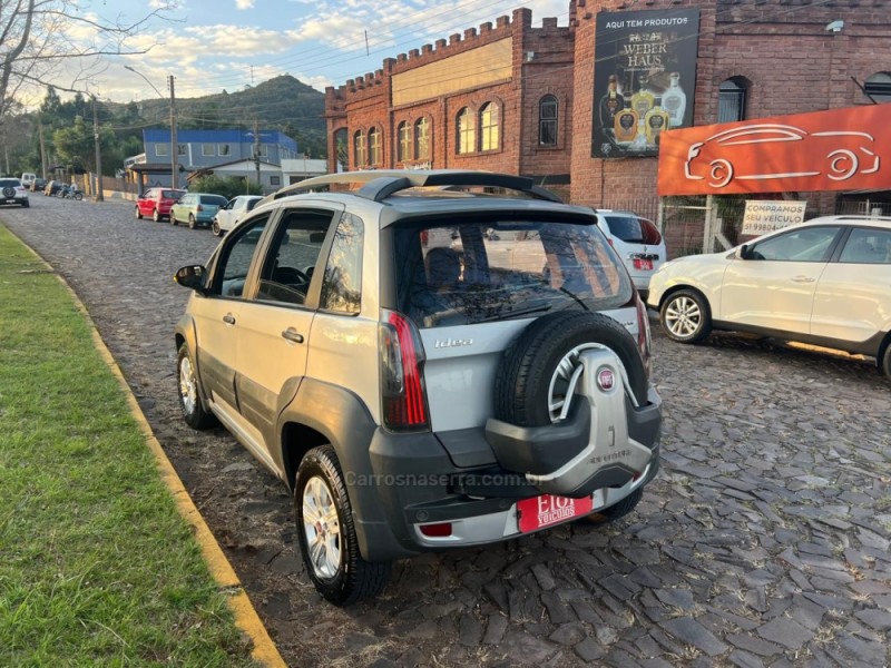 IDEA 1.8 MPI ADVENTURE 8V FLEX 4P MANUAL - 2015 - DOIS IRMãOS