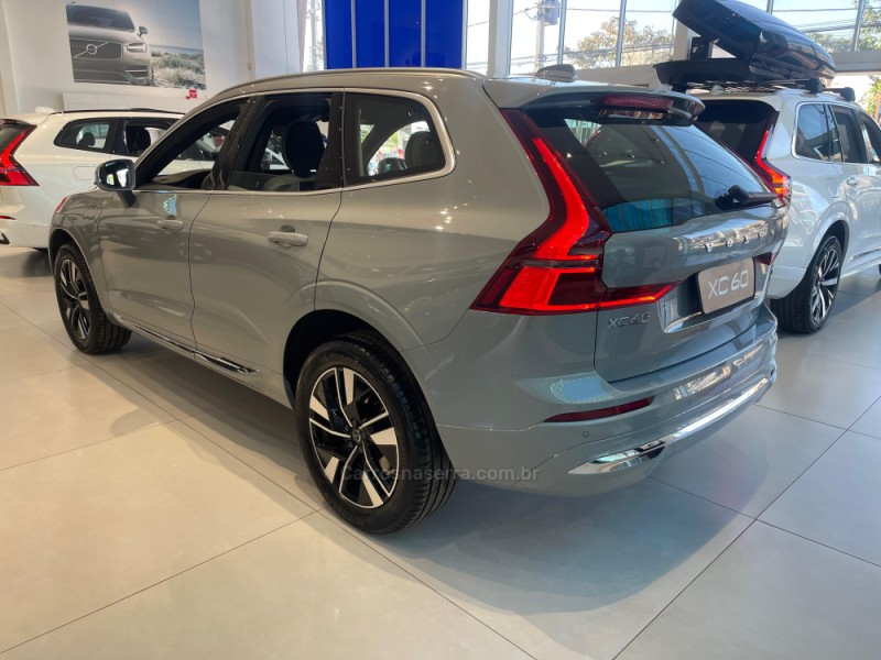 XC60 2.0 T8 RECHARGE PLUS AWD HIBRIDO 4P AUTOMÁTICO - 2026 - FLORES DA CUNHA