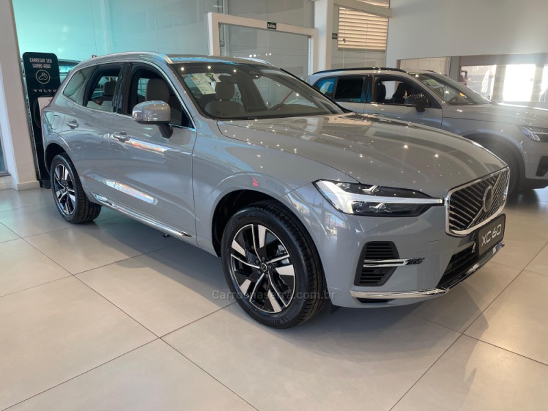 XC60 2.0 T8 RECHARGE PLUS AWD HIBRIDO 4P AUTOMÁTICO - 2026 - FLORES DA CUNHA