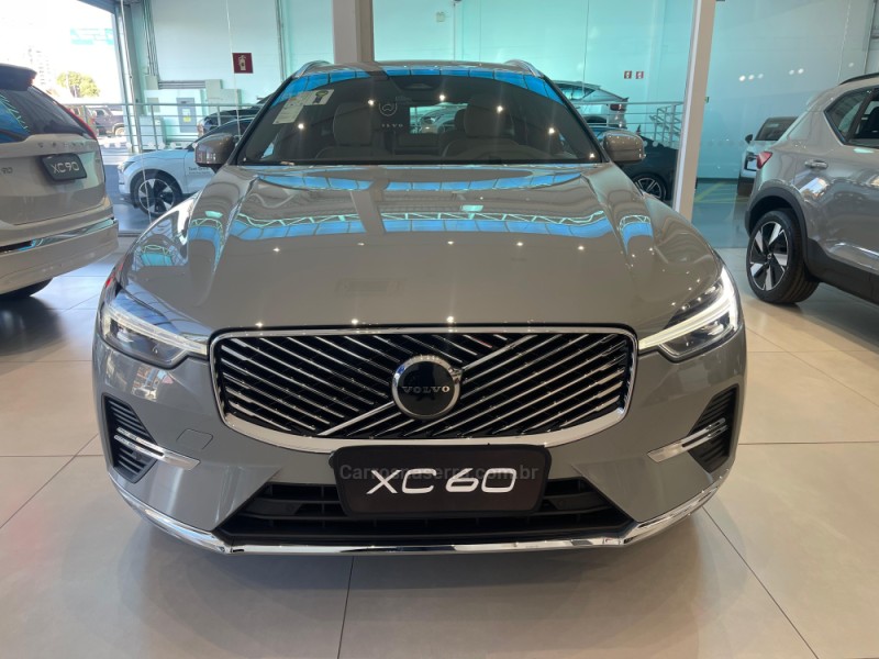 XC60 2.0 T8 RECHARGE PLUS AWD HIBRIDO 4P AUTOMÁTICO - 2026 - FLORES DA CUNHA