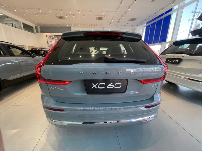 XC60 2.0 T8 RECHARGE PLUS AWD HIBRIDO 4P AUTOMÁTICO - 2026 - FLORES DA CUNHA