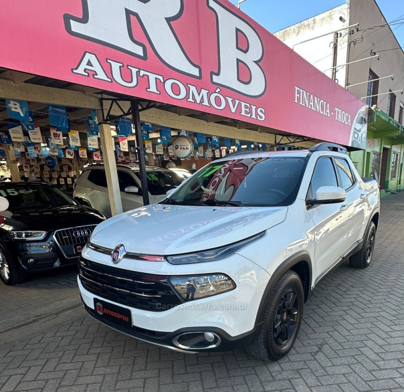 TORO 2.0 16V TURBO DIESEL FREEDOM MANUAL - 2017 - PAROBé