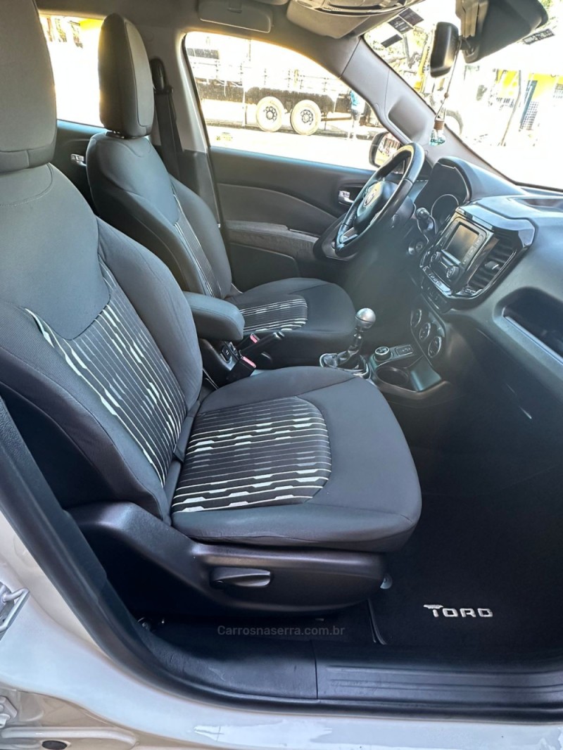 TORO 2.0 16V TURBO DIESEL FREEDOM MANUAL - 2017 - PAROBé