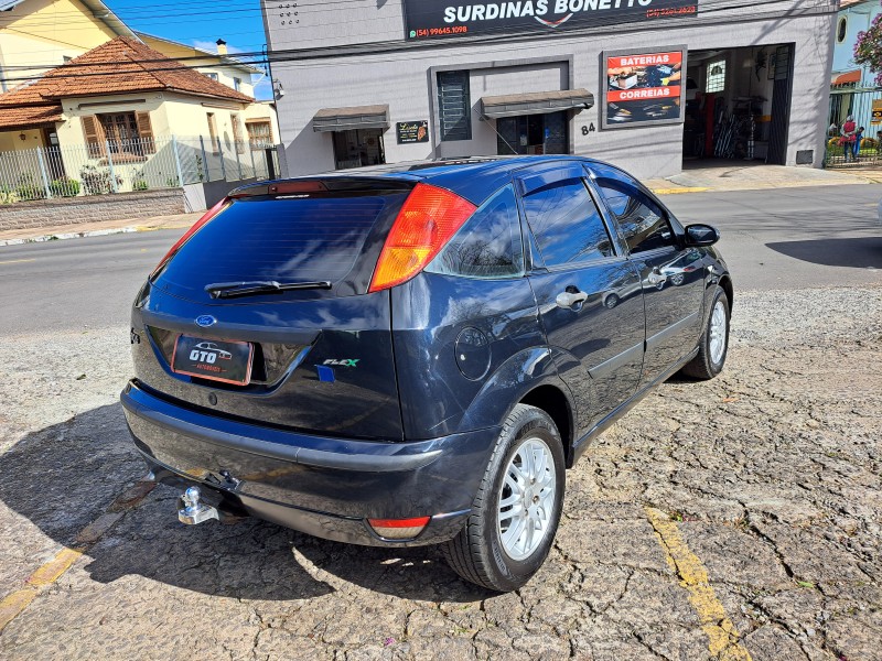 FOCUS 1.6 8V FLEX 4P MANUAL - 2009 - FARROUPILHA