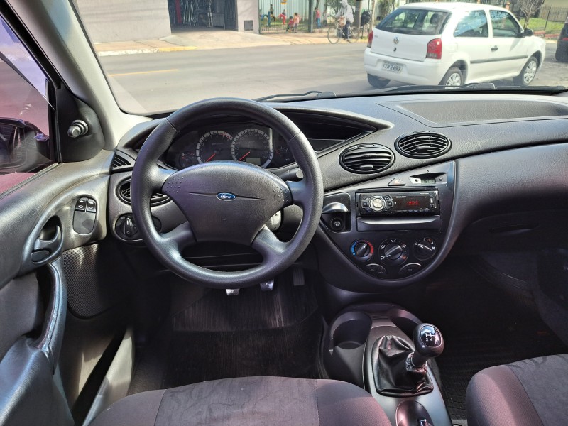 FOCUS 1.6 8V FLEX 4P MANUAL - 2009 - FARROUPILHA