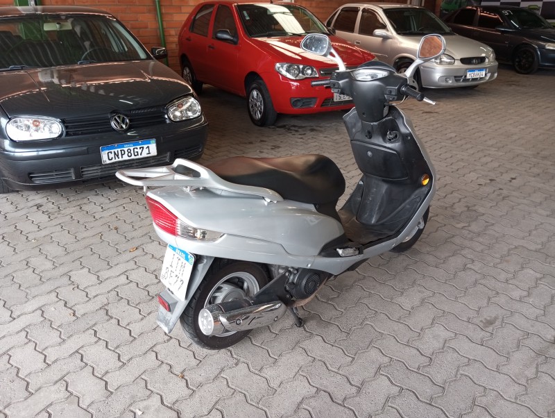 BURGMAN 125 AUTOMATIC - 2013 - CAXIAS DO SUL