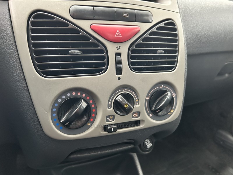 PALIO 1.0 MPI FIRE CELEBRATION ECONOMY 8V FLEX 4P MANUAL - 2009 - NOVA PRATA